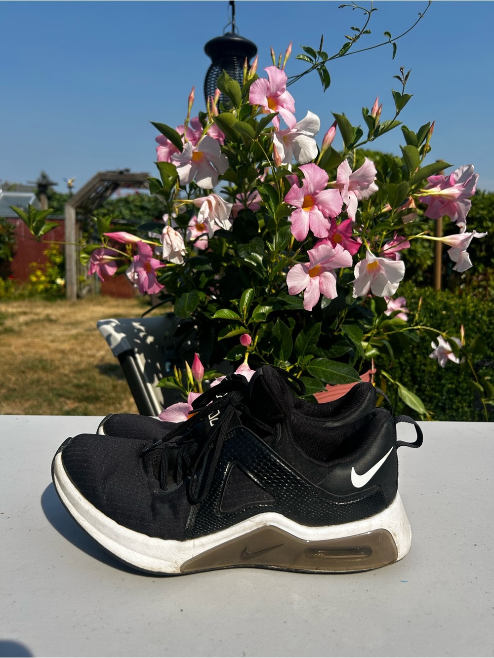 Nike Air Max Bella Women’s Black White Women's Athletic Sneakers Size 8
